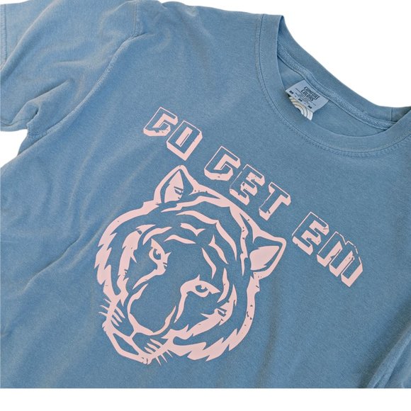 The Go Get Em Tiger Distressed T-Shirt - Picture 3 of 4